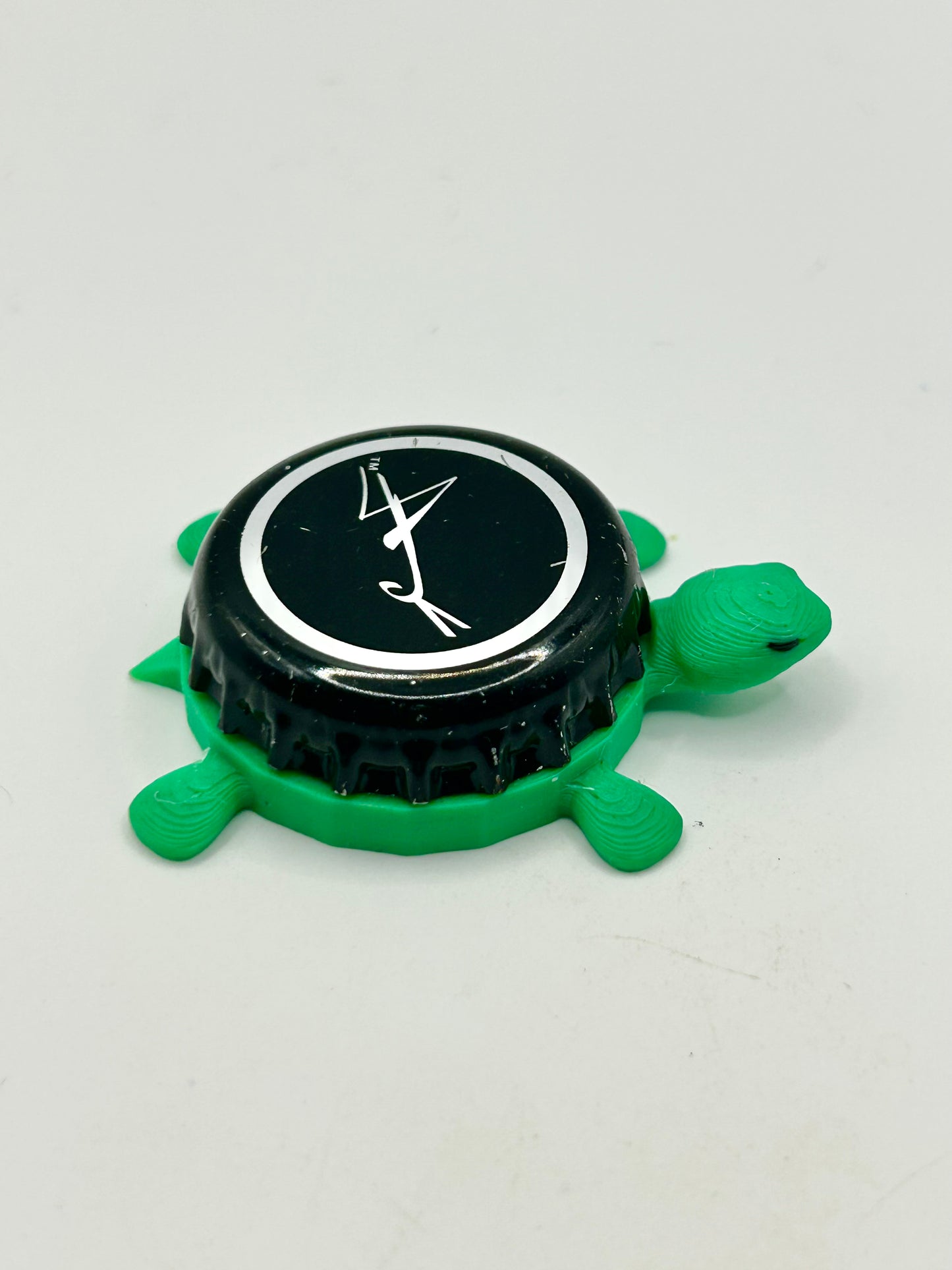 Cricket Brewing - Bottle Cap Magnet Turtle