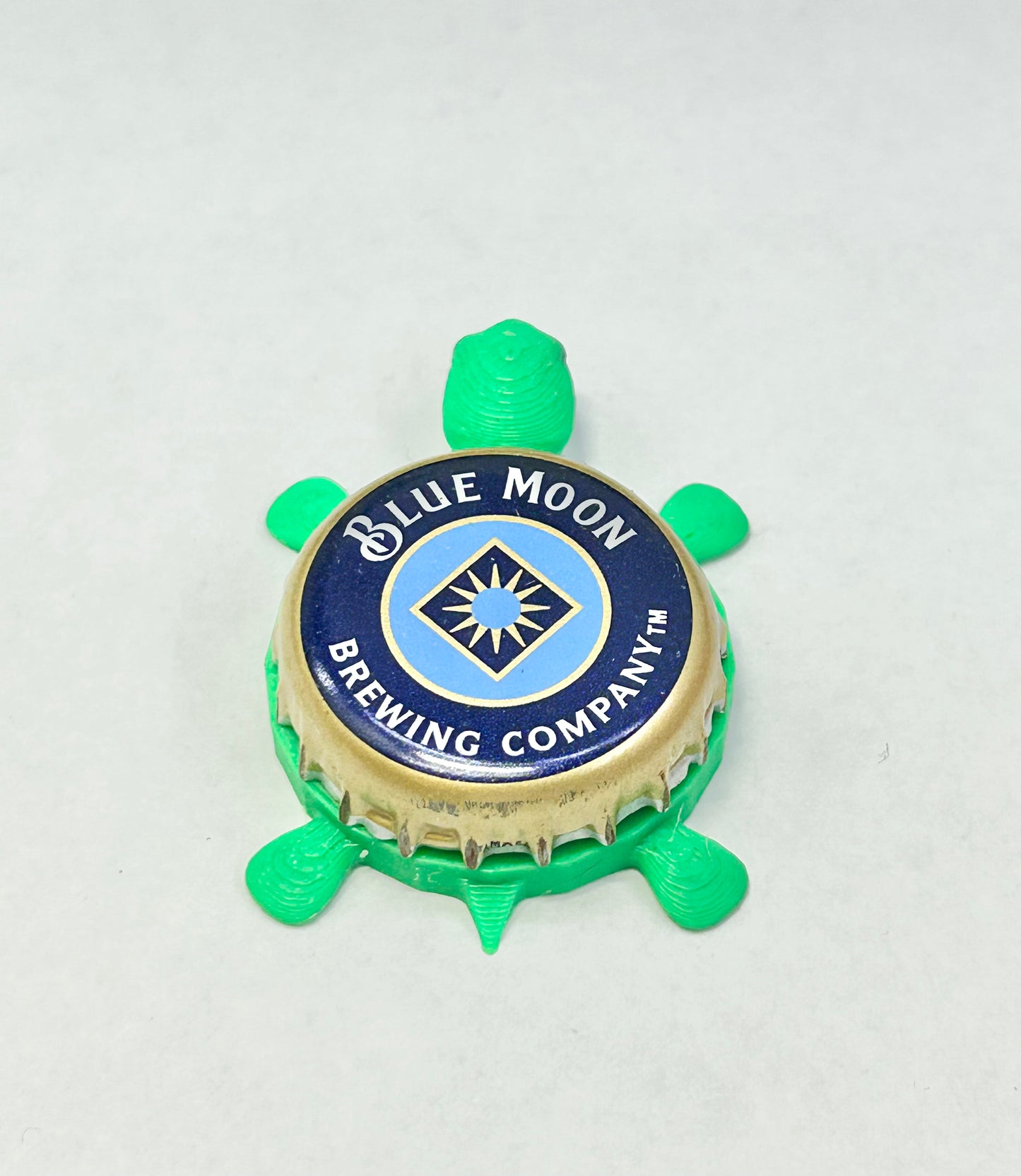 Blue Moon (Diamond) - Bottle Cap Magnet Turtle