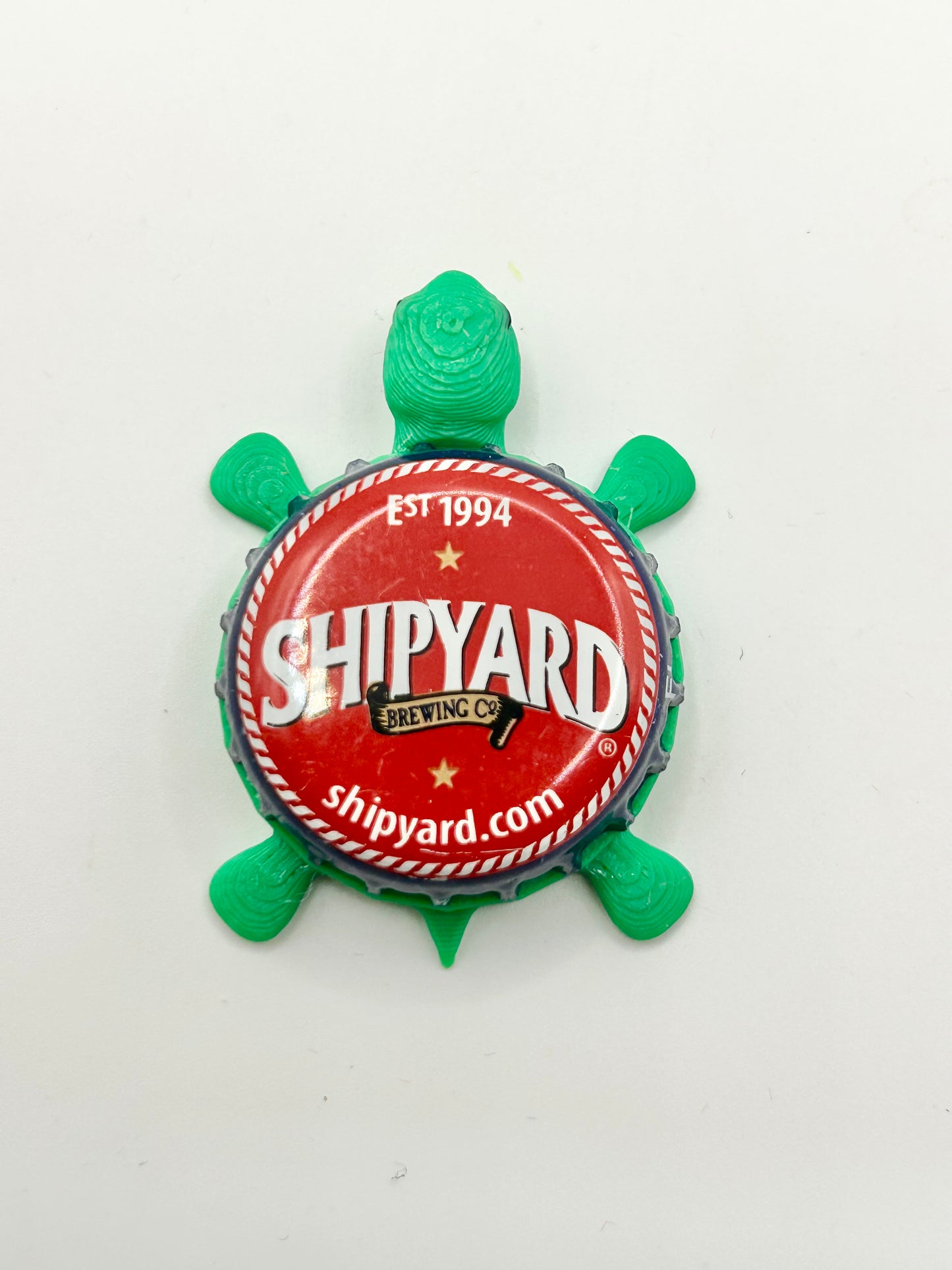 Shipyard Brewing (Red) - Bottle Cap Magnet Turtle