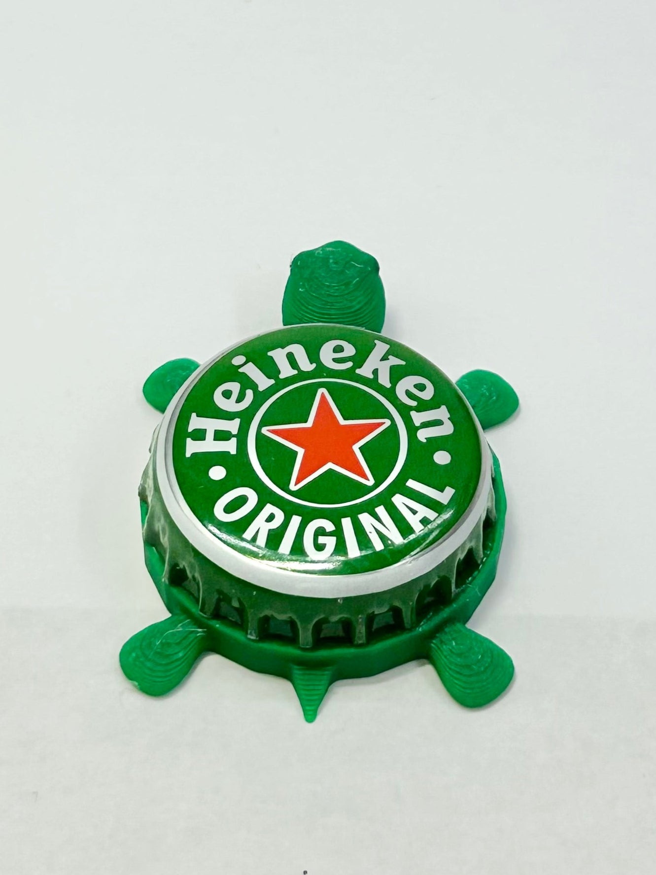 Heineken Original (Green) - Bottle Cap Magnet Turtle