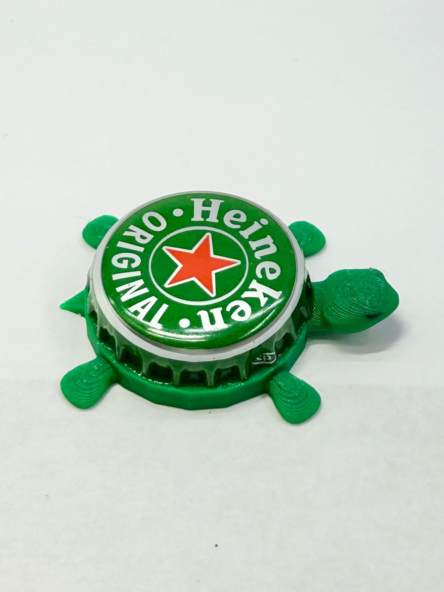 Heineken Original (Green) - Bottle Cap Magnet Turtle