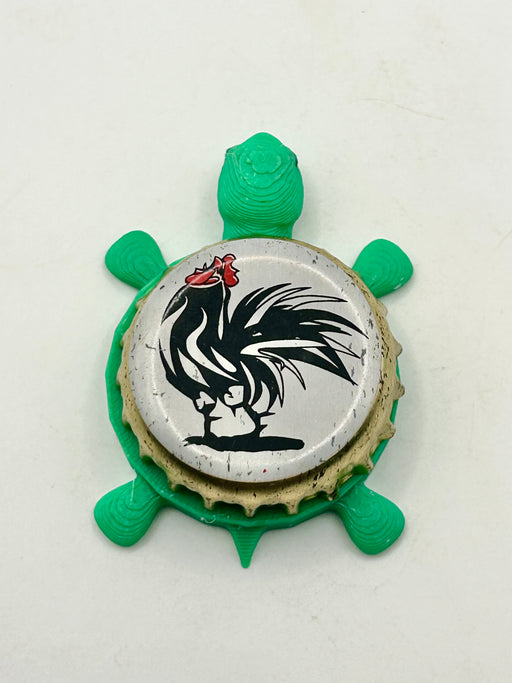 Schwarzer Hahn - Bottle Cap Magnet Turtle Shell Shocked Art