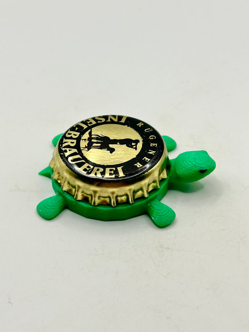 Rugener Insel Brewing - Bottle Cap Magnet Turtle Shell Shocked Art