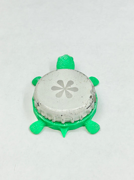 Izze Drinks Soda Pop - Bottle Cap Magnet Turtle