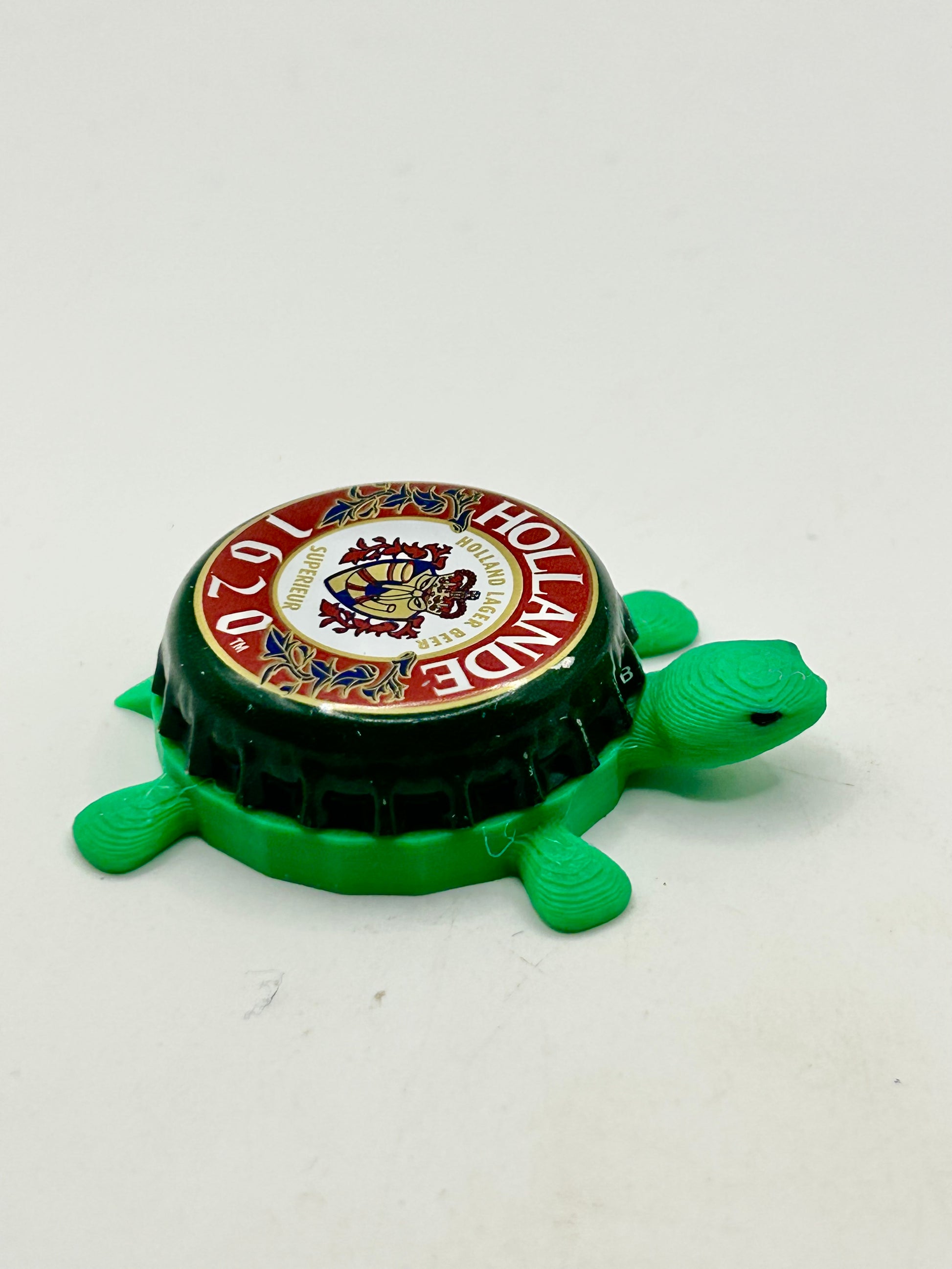 Hollande Lager Beer - Bottle Cap Magnet Turtle Shell Shocked Art