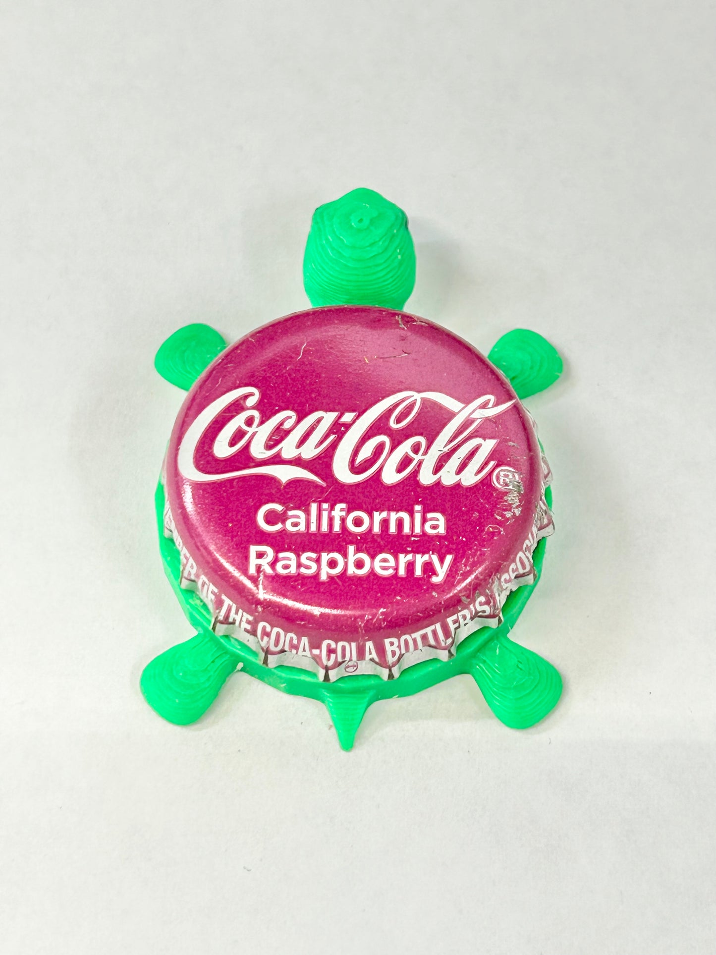 Coca Cola California Raspberry - Bottle Cap Magnet Turtle