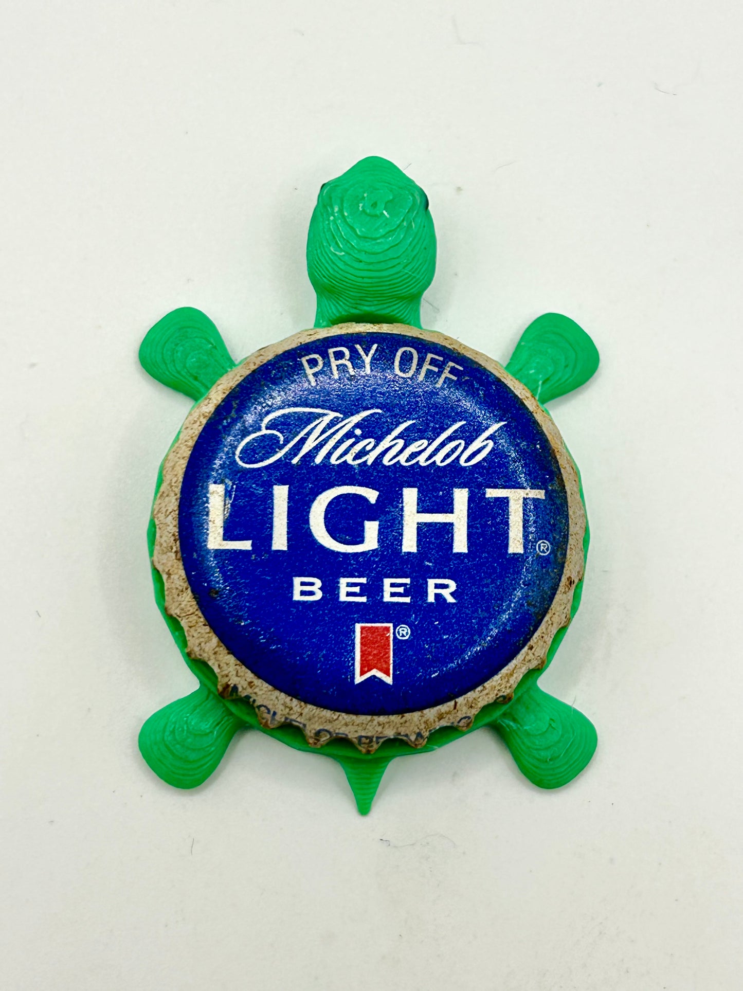 Michelob Light (Blue Vintage) - Bottle Cap Magnet Turtle