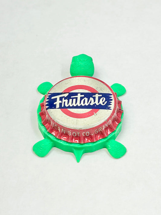 Frutaste (Vintage) - Bottle Cap Magnet Turtle