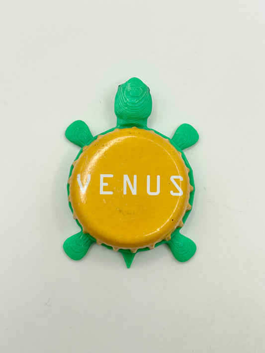 Bell's Venus - Bottle Cap Magnet Turtle