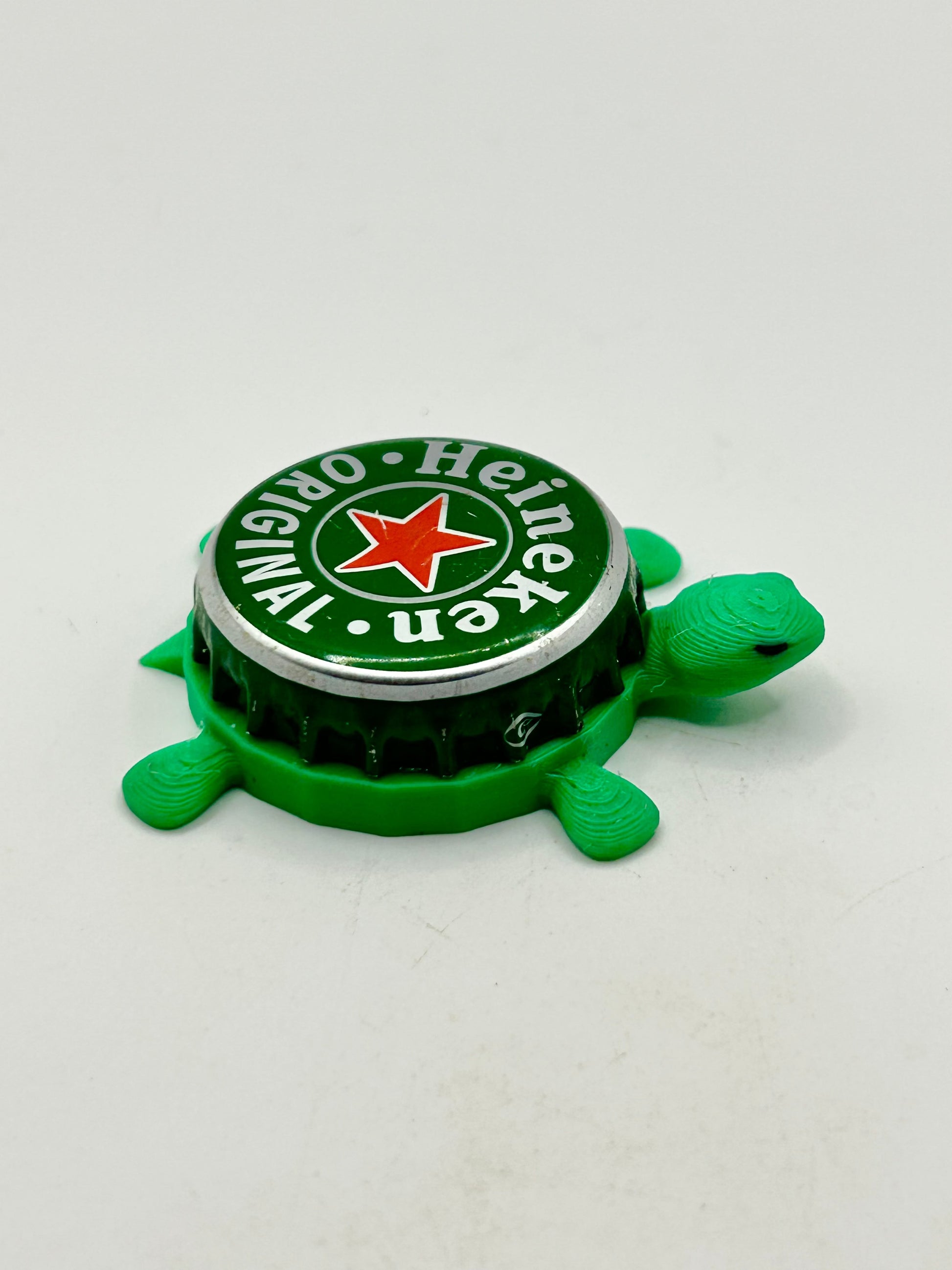 Heineken Original (Green) - Bottle Cap Magnet Turtle Shell Shocked Art