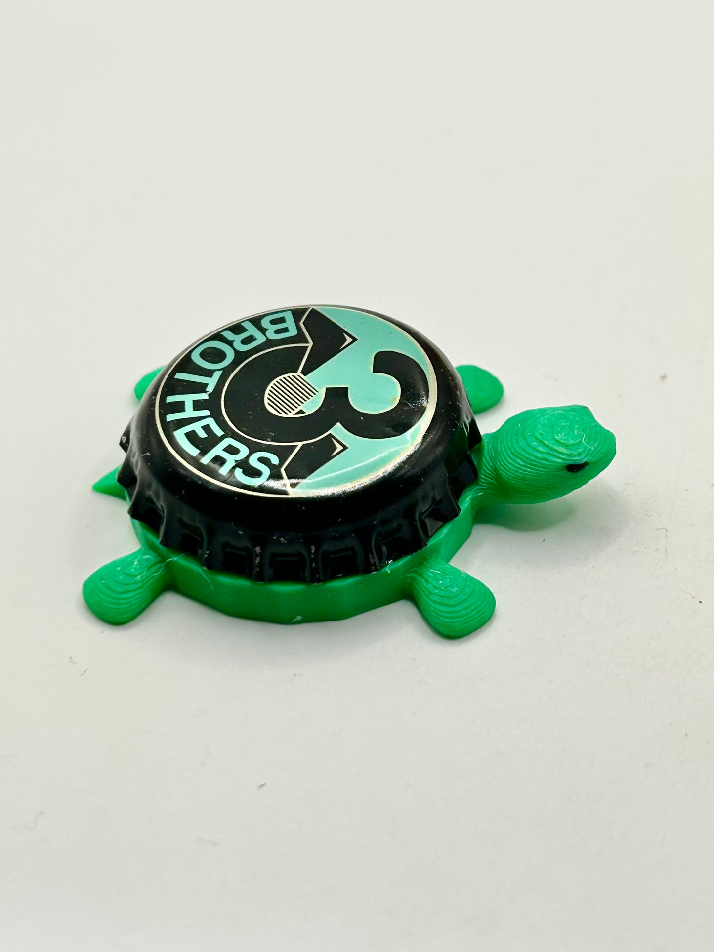 3 Brothers Brewing - Bottle Cap Magnet Turtle Shell Shocked Art