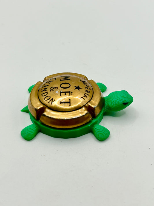 Moet & Chandon - Bottle Cap Magnet Turtle