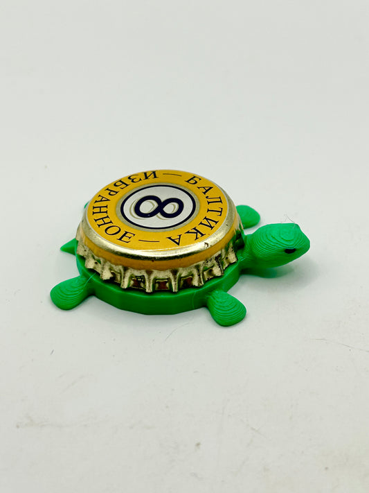 Baltika 8 - Bottle Cap Magnet Turtle Shell Shocked Art