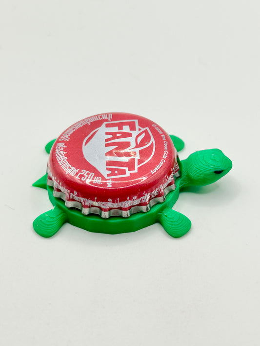 Fanta Pink - Bottle Cap Magnet Turtle