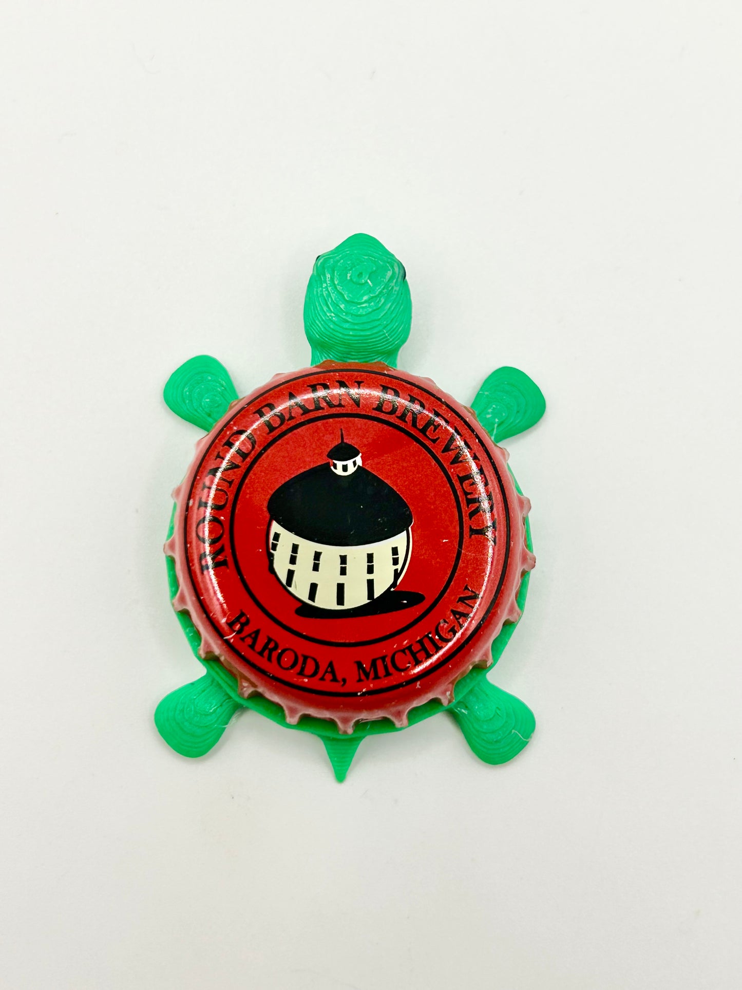 Round Barn Brewery (Closed Roof) - Bottle Cap Magnet Turtle