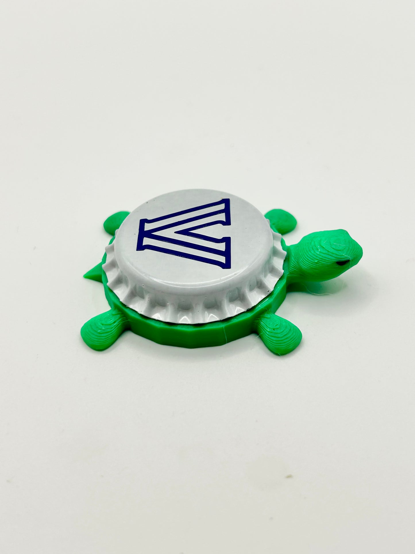 Villanova - Bottle Cap Magnet Turtle