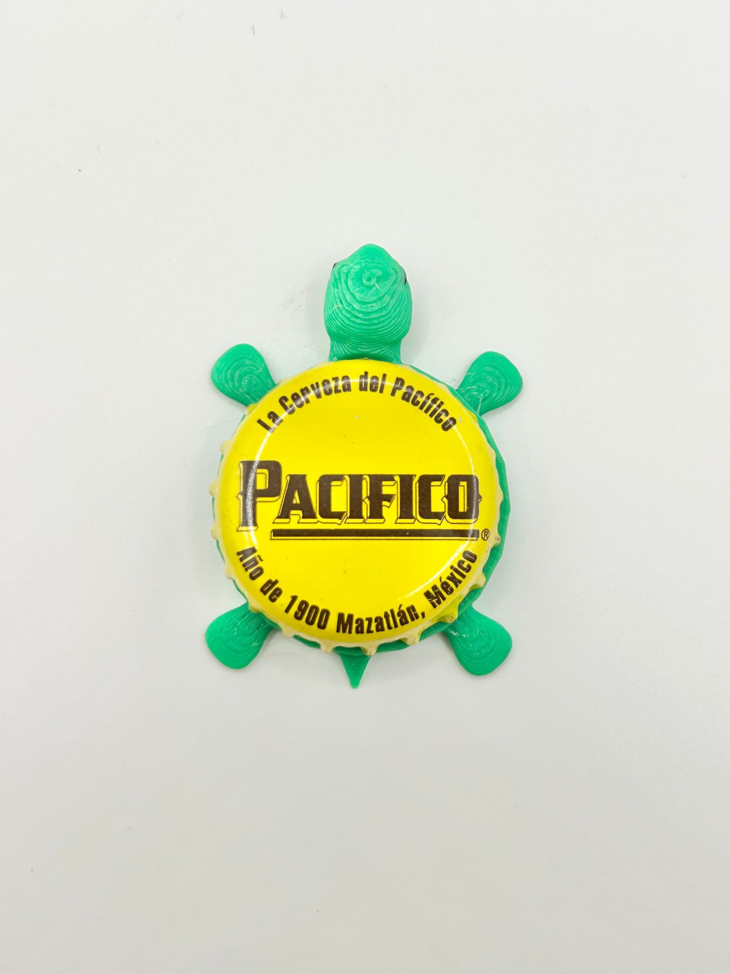 Pacifico - Bottle Cap Magnet Turtle