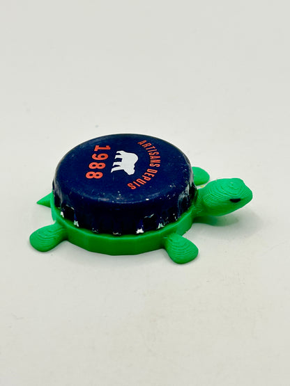 Artisans Depuis 1988 (Navy & Red) - Bottle Cap Magnet Turtle Shell Shocked Art