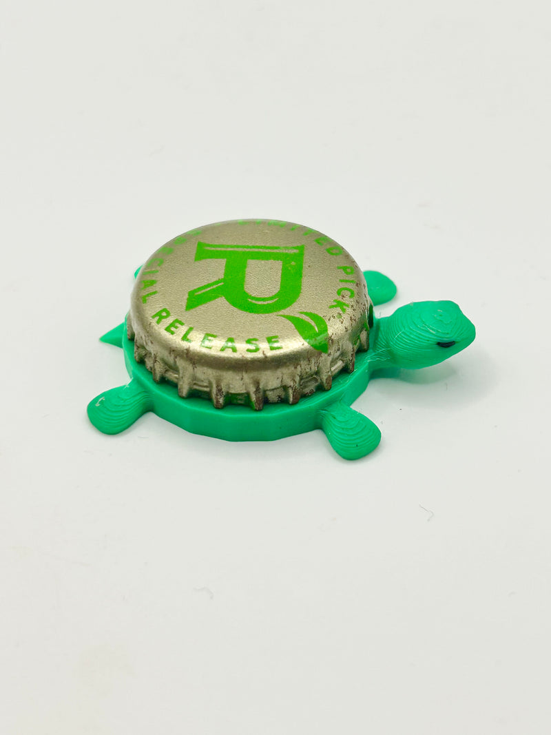 Redd’s Hard Cider (Green Limited) - Bottle Cap Magnet Turtle Shell Shocked Art