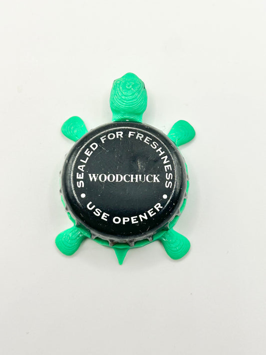 Woodchuck (Black) - Bottle Cap Magnet Turtle