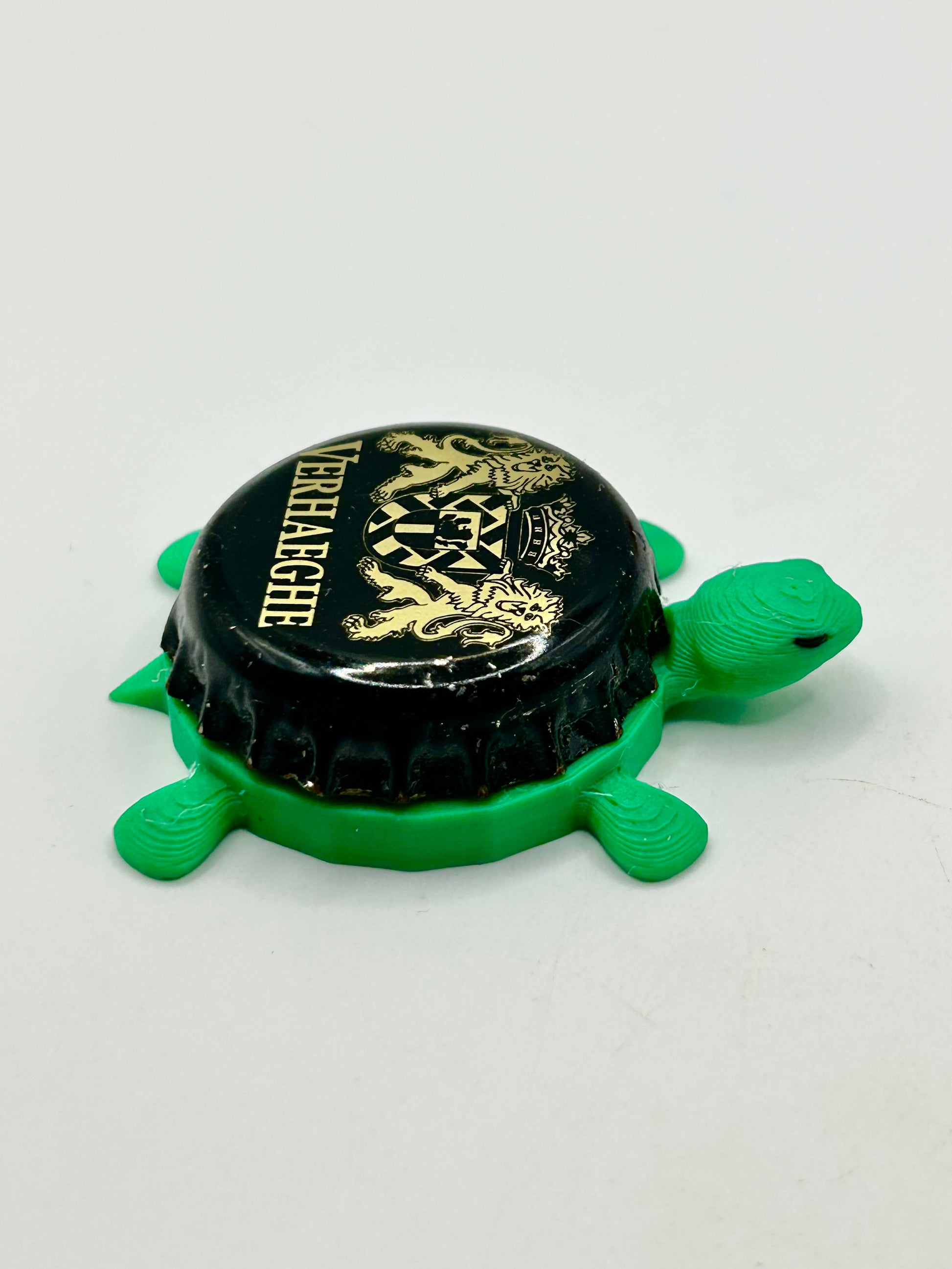 Verhaeghe - Bottle Cap Magnet Turtle Shell Shocked Art
