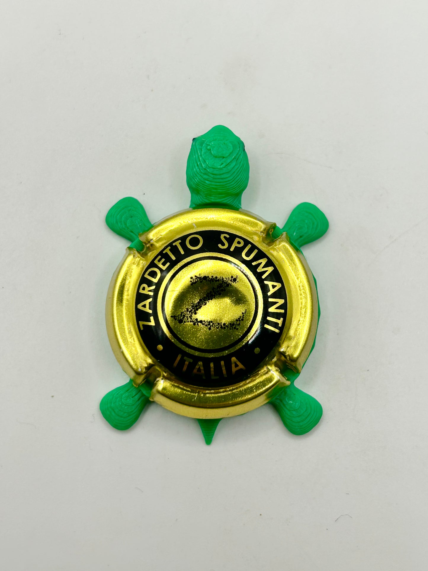 Zardetto Spumanti Italia Champagne - Bottle Cap Magnet Turtle