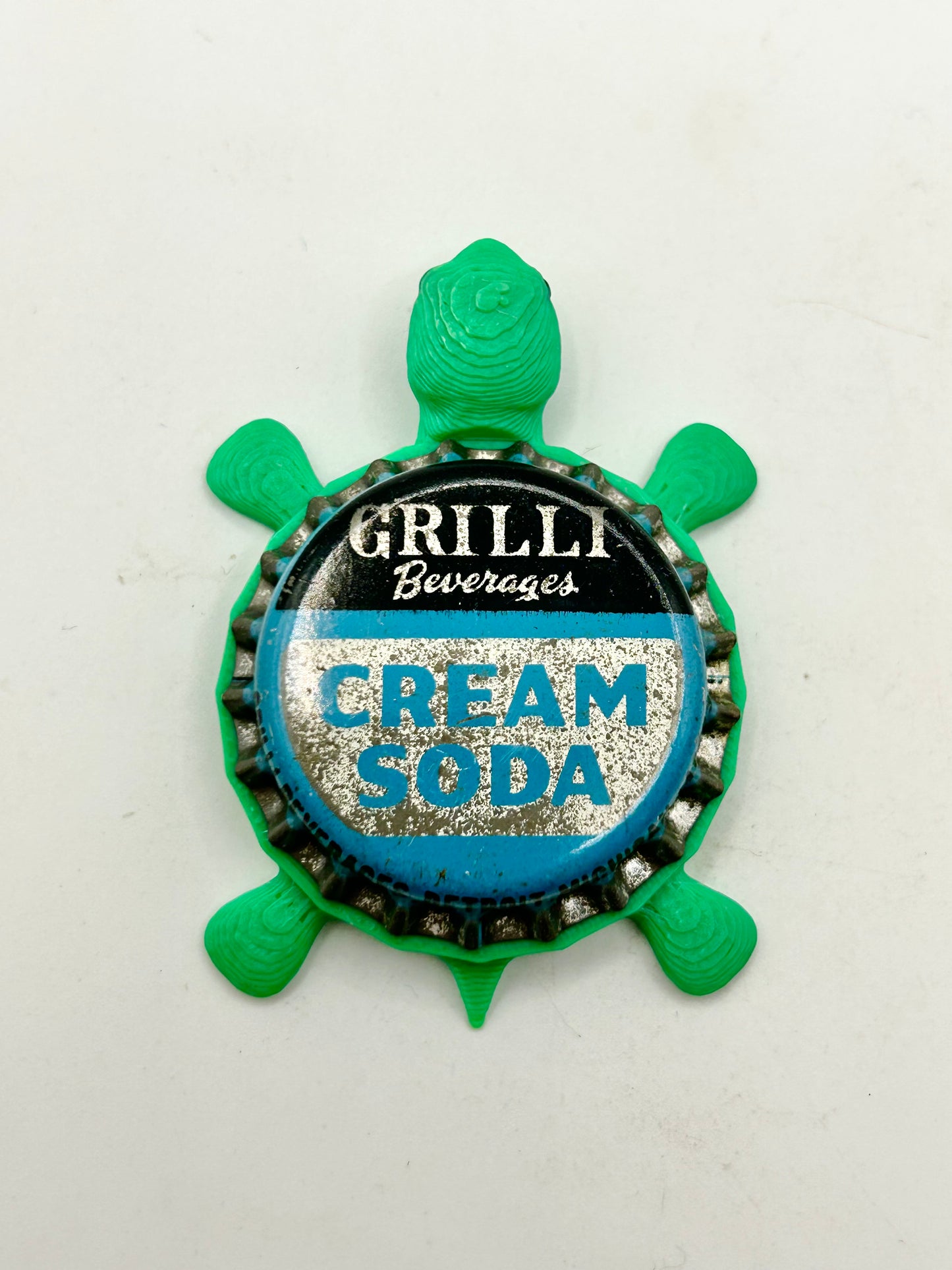 Grilli Cream Soda - Bottle Cap Magnet Turtle Shell Shocked Art