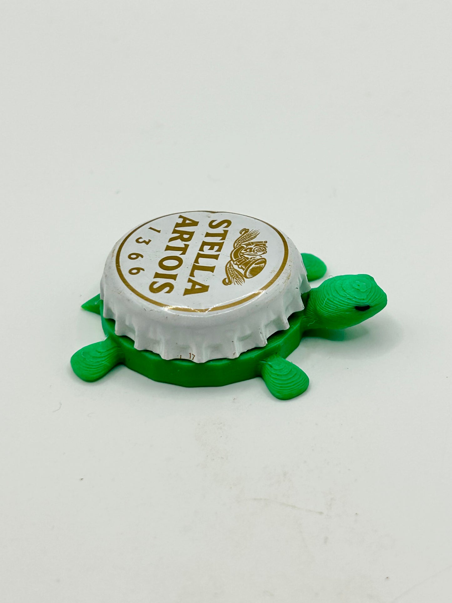 Stella Artois (1366) - Bottle Cap Magnet Turtle