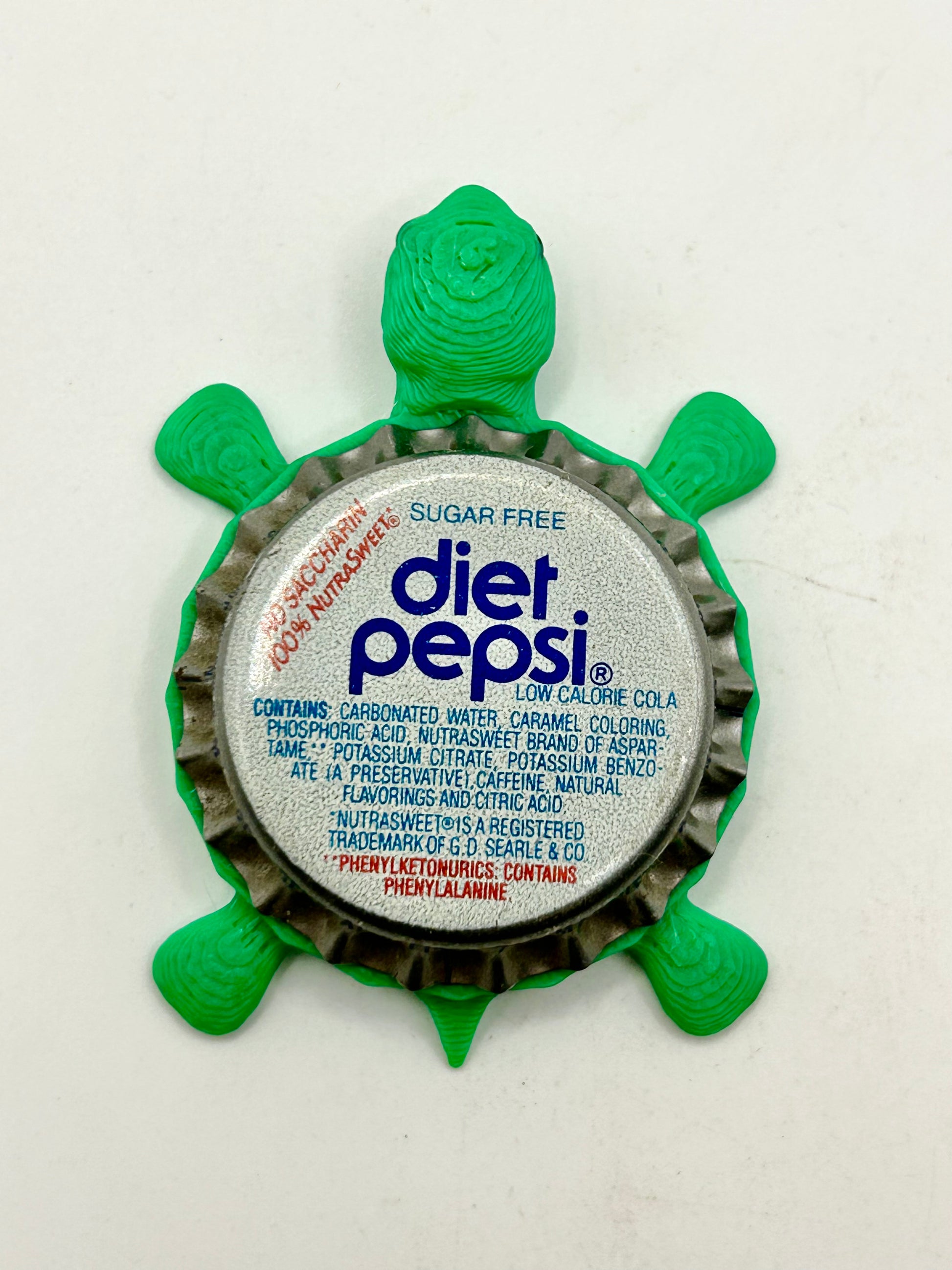Diet Pepsi (Sugar Free, Vintage) - Bottle Cap Magnet Turtle Shell Shocked Art