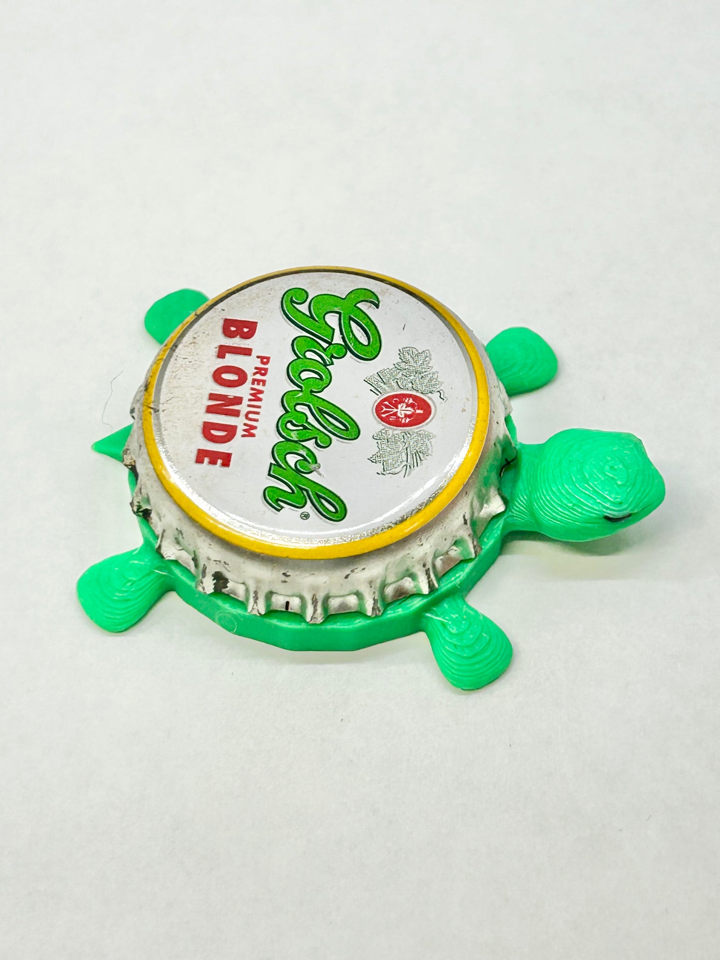 Grolsch Premium Blonde - Bottle Cap Magnet Turtle