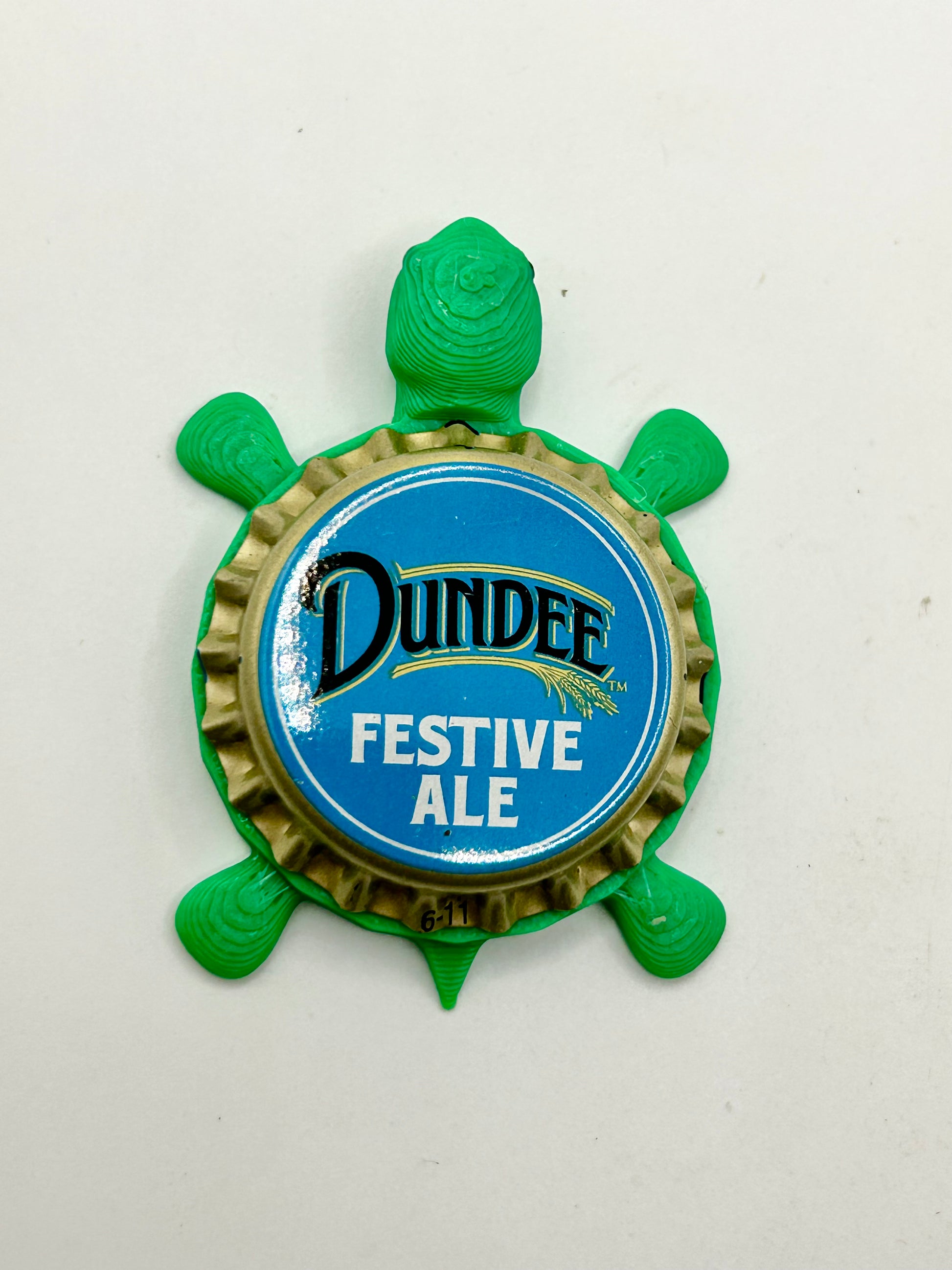 Dundee Festive Ale - Bottle Cap Magnet Turtle Shell Shocked Art