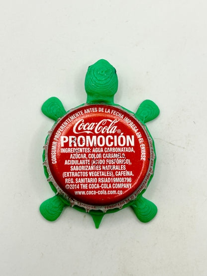 Coca-Cola (Promocion, International) - Bottle Cap Magnet Turtle Shell Shocked Art