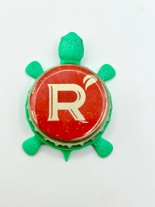 Redd’s Hard Cider Apple Ale (Vintage R) - Bottle Cap Magnet Turtle
