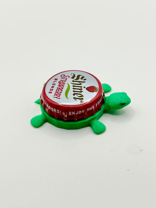 Shiner Strawberry Blonde - Bottle Cap Magnet Turtle