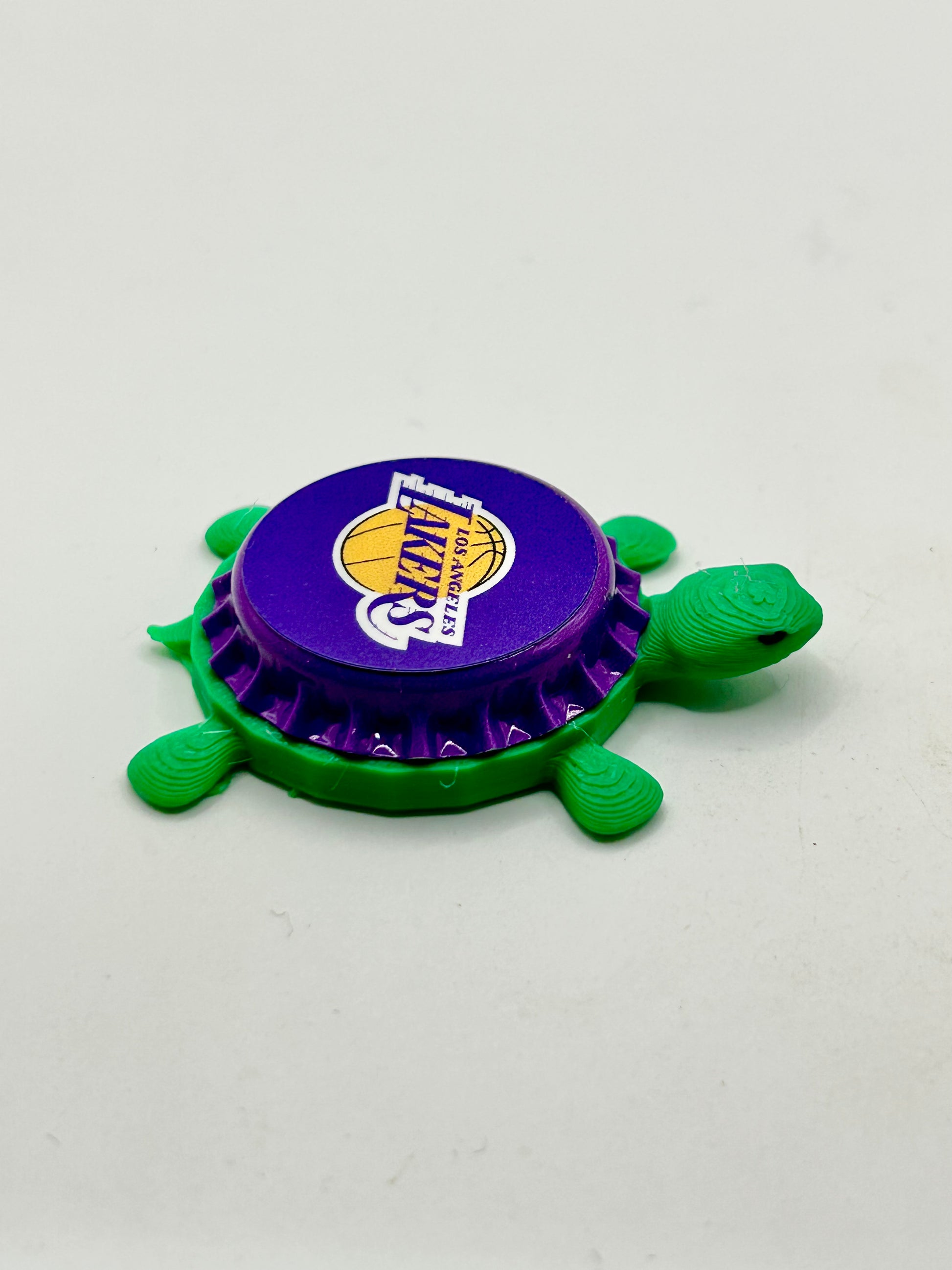 Los Angeles Lakers - Bottle Cap Magnet Turtle Shell Shocked Art