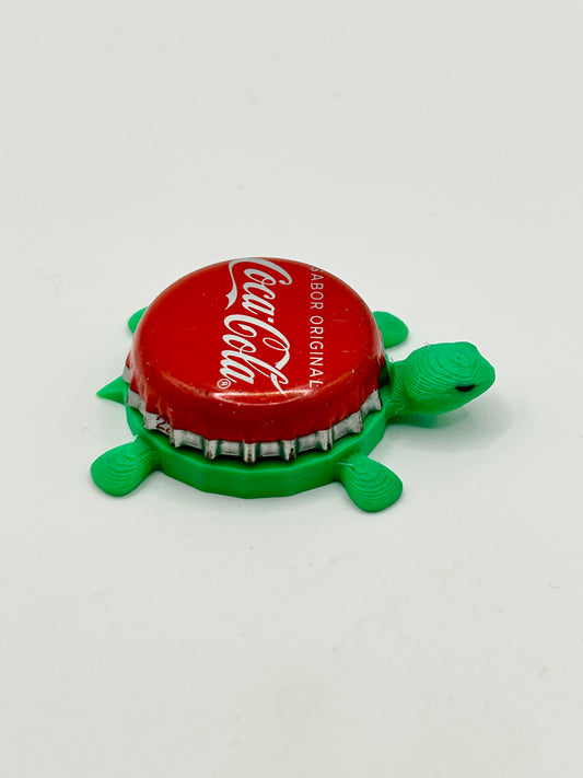 Coca Cola (Sabor Original) - Bottle Cap Magnet Turtle