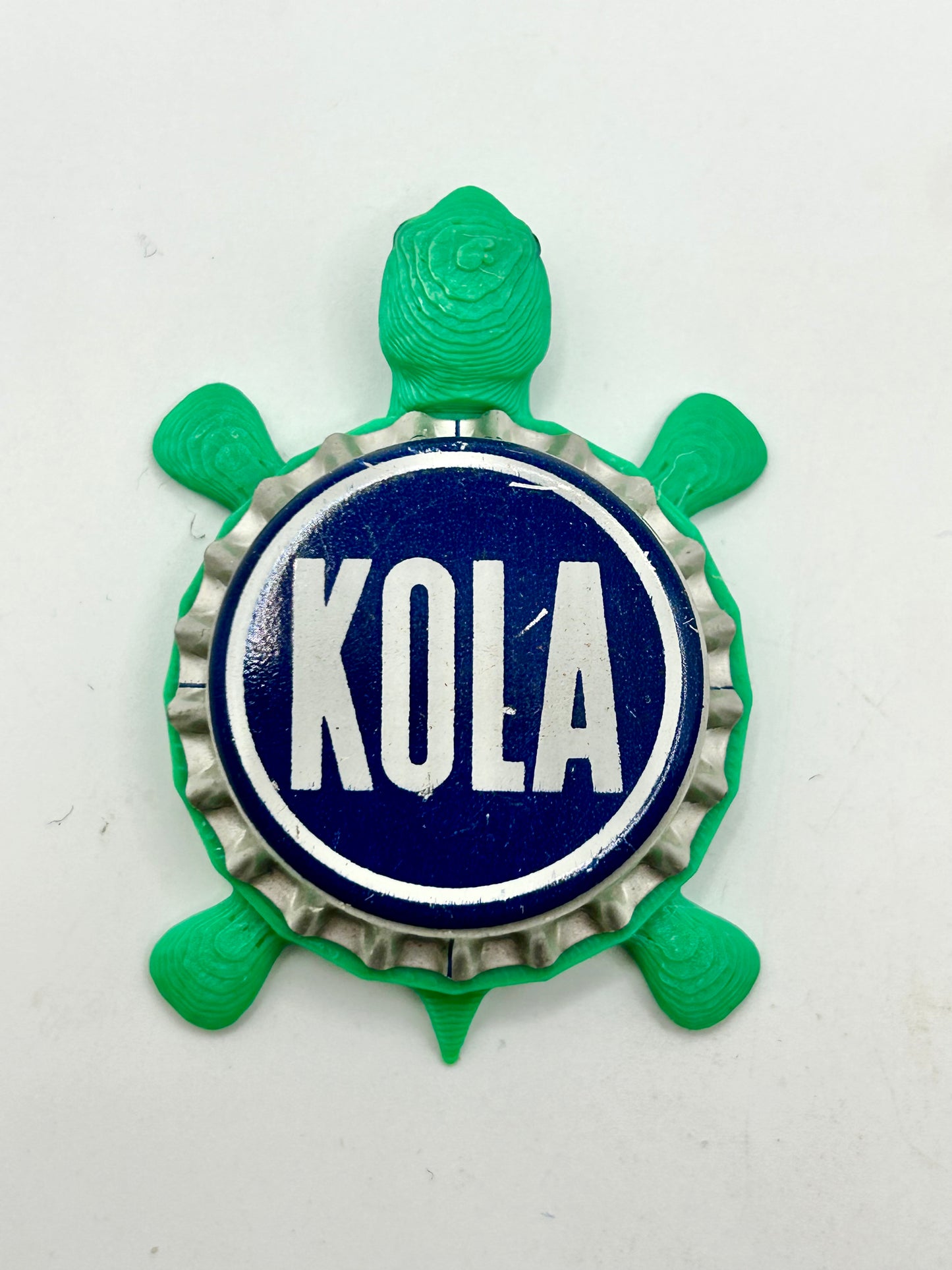 Kola - Bottle Cap Magnet Turtle Shell Shocked Art