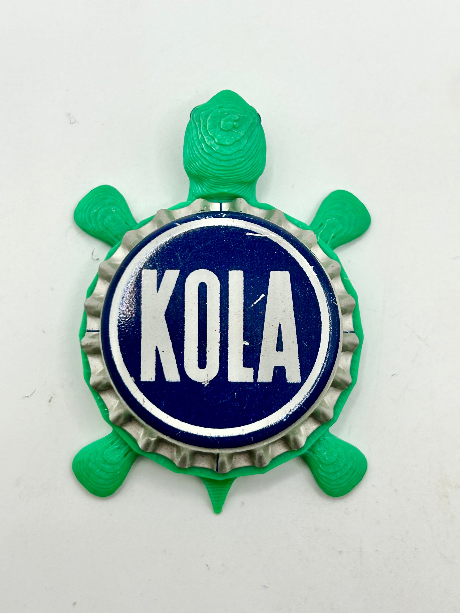 Kola - Bottle Cap Magnet Turtle Shell Shocked Art
