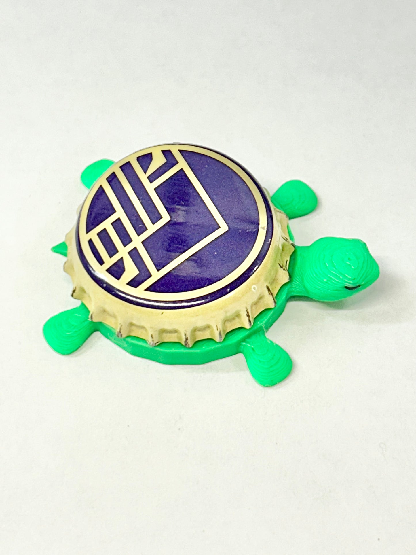 Brothers Craft Brewing (Purple) - Bottle Cap Magnet Turtle