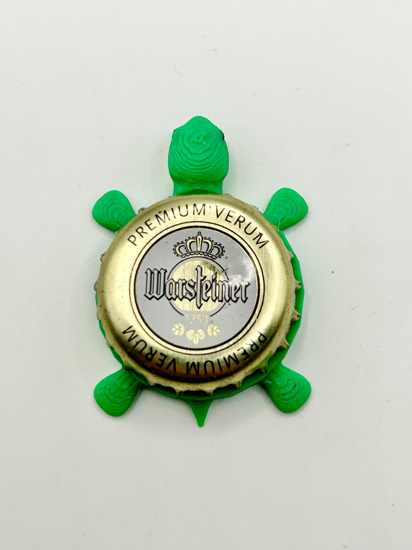 Warsteiner Premium Verum - Bottle Cap Magnet Turtle