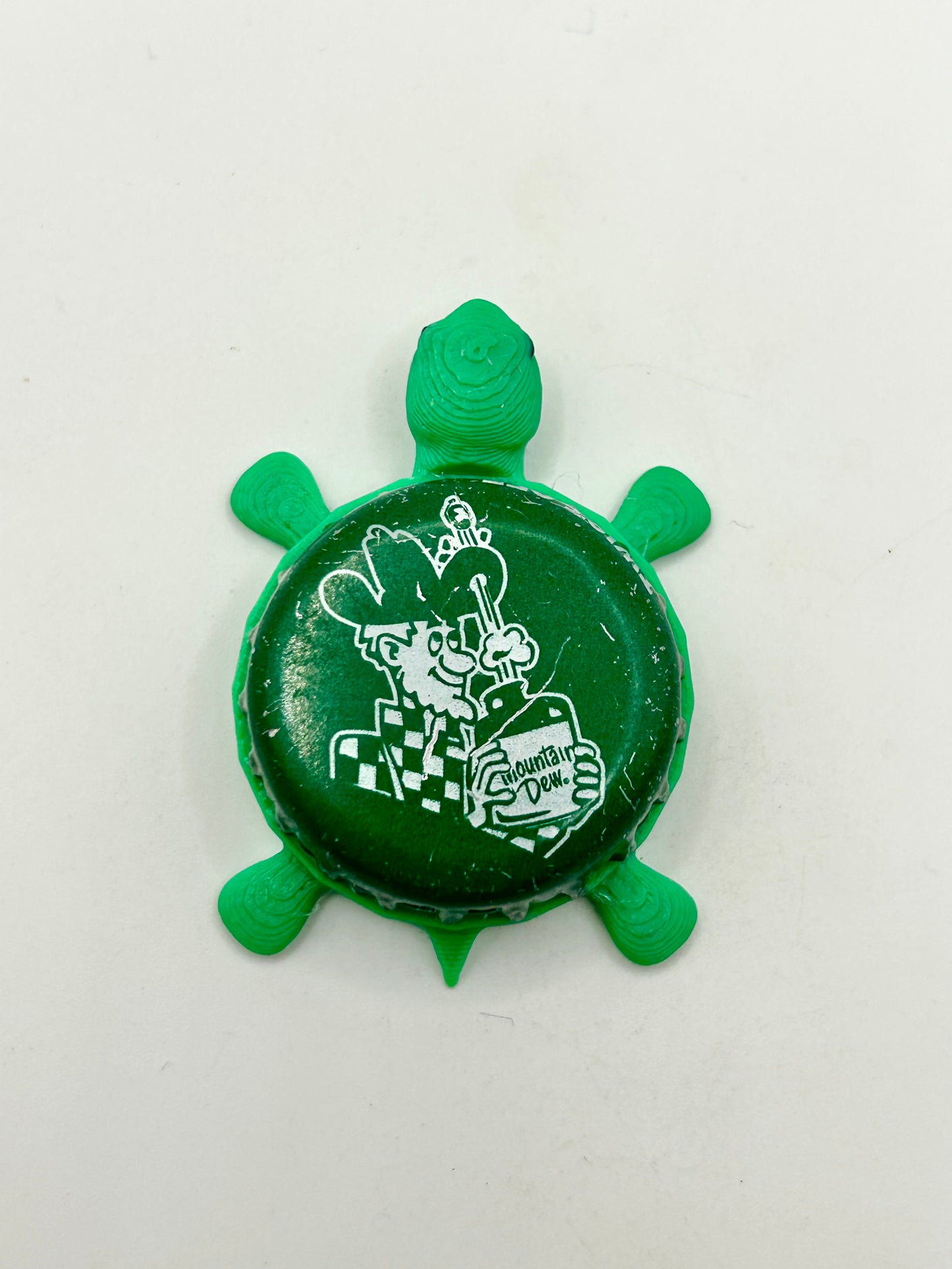 Mountain Dew (Vintage Moonshiner) - Bottle Cap Magnet Turtle