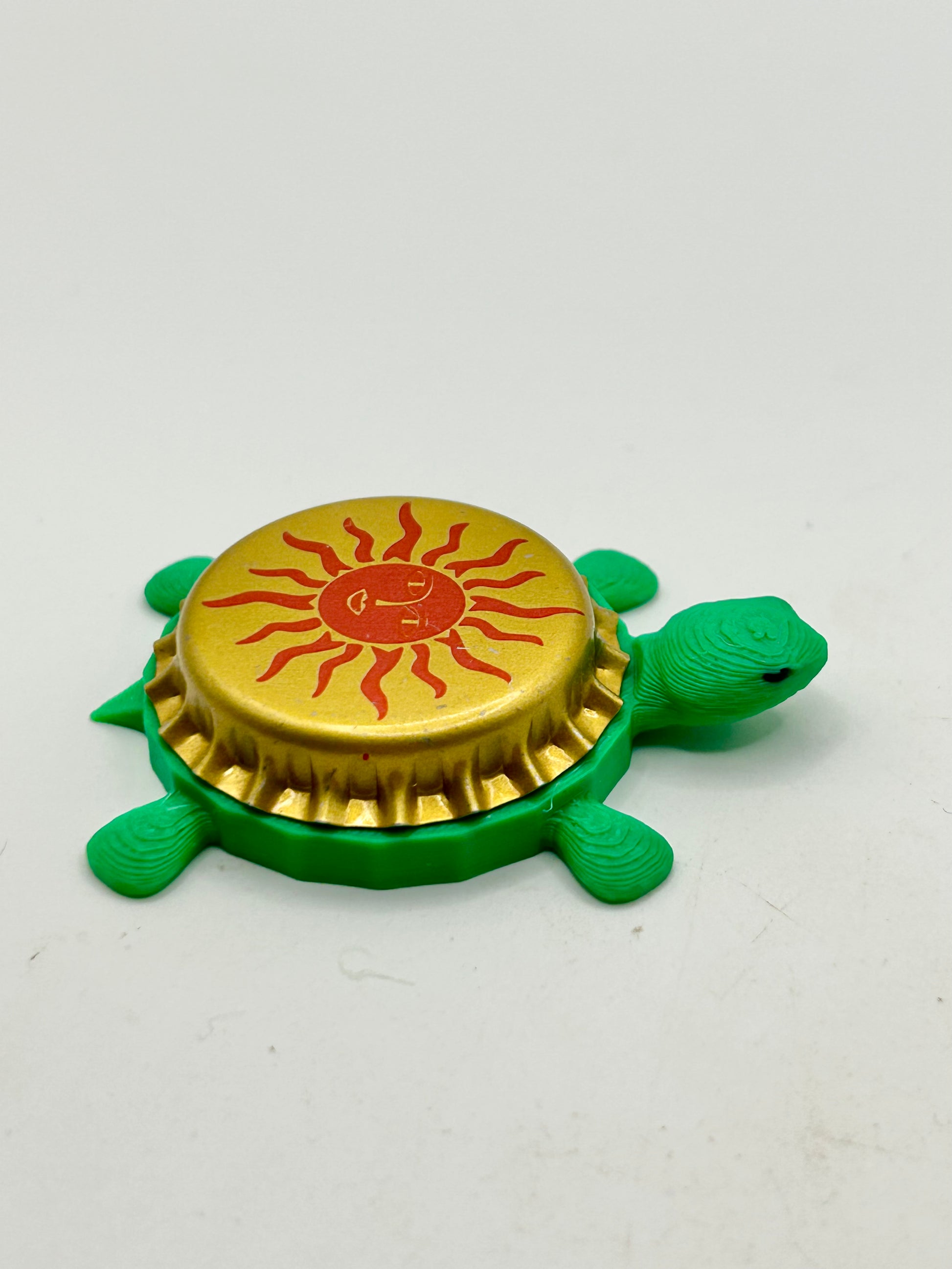 Hey Mon (Red Sun) - Bottle Cap Magnet Turtle Shell Shocked Art