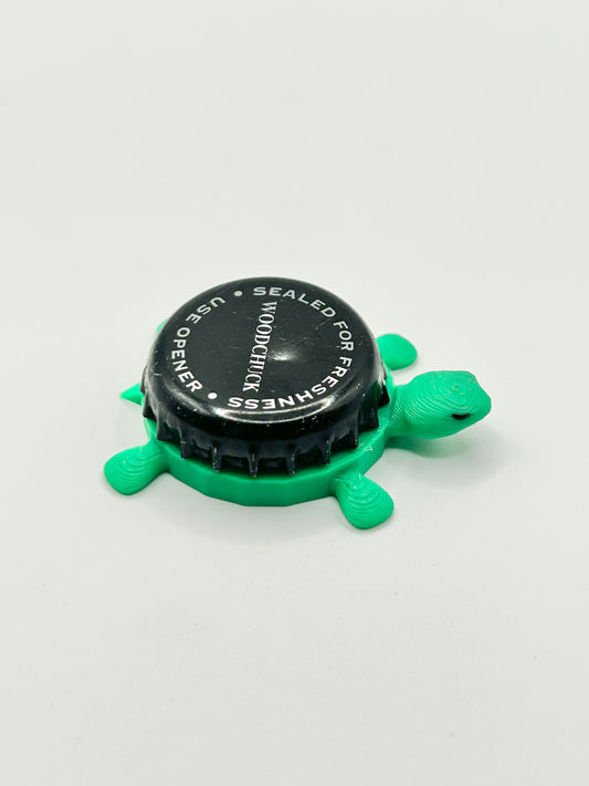 Woodchuck (Black) - Bottle Cap Magnet Turtle