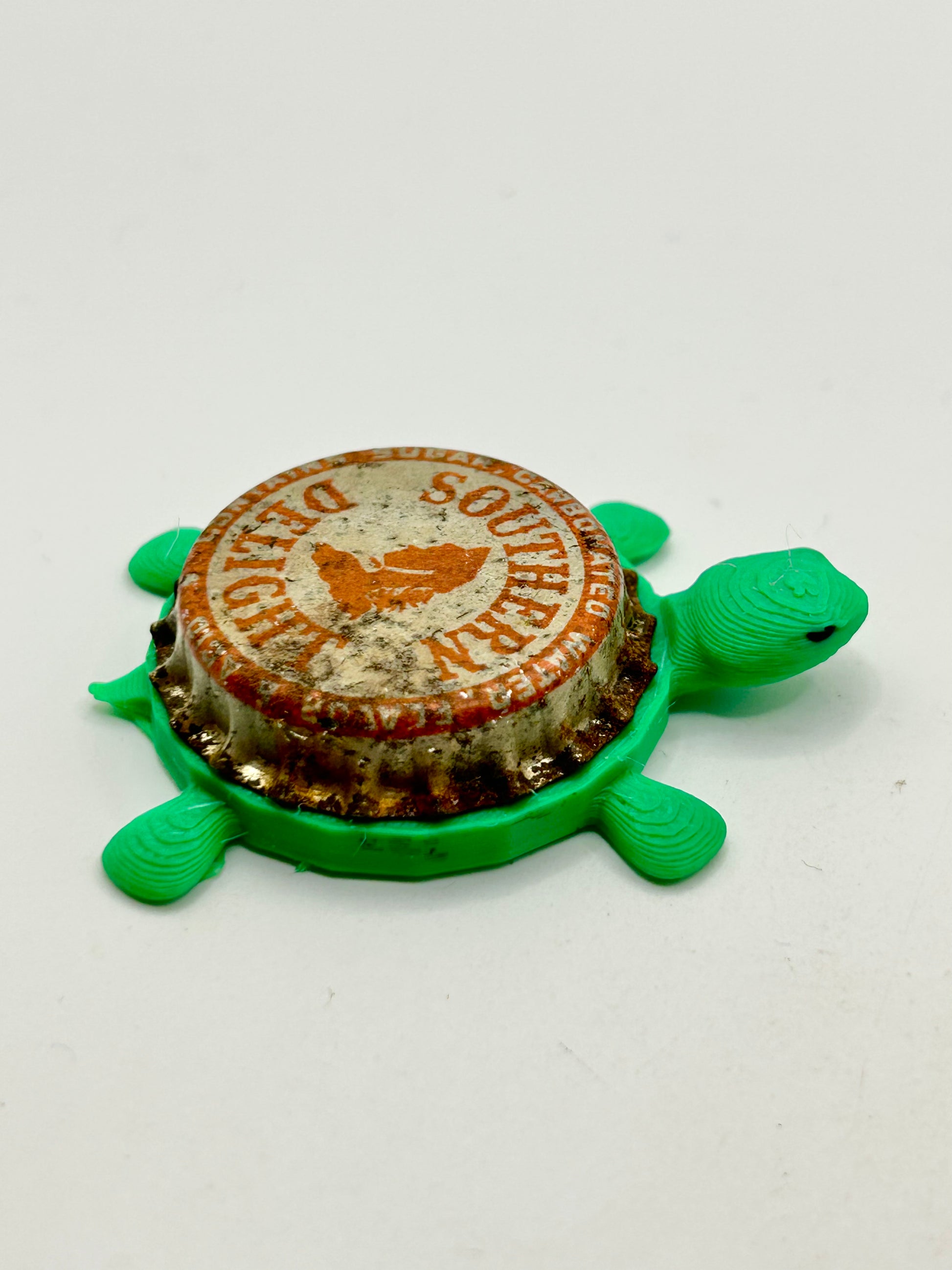 Southern Delight Drink - Bottle Cap Magnet Turtle Shell Shocked Art