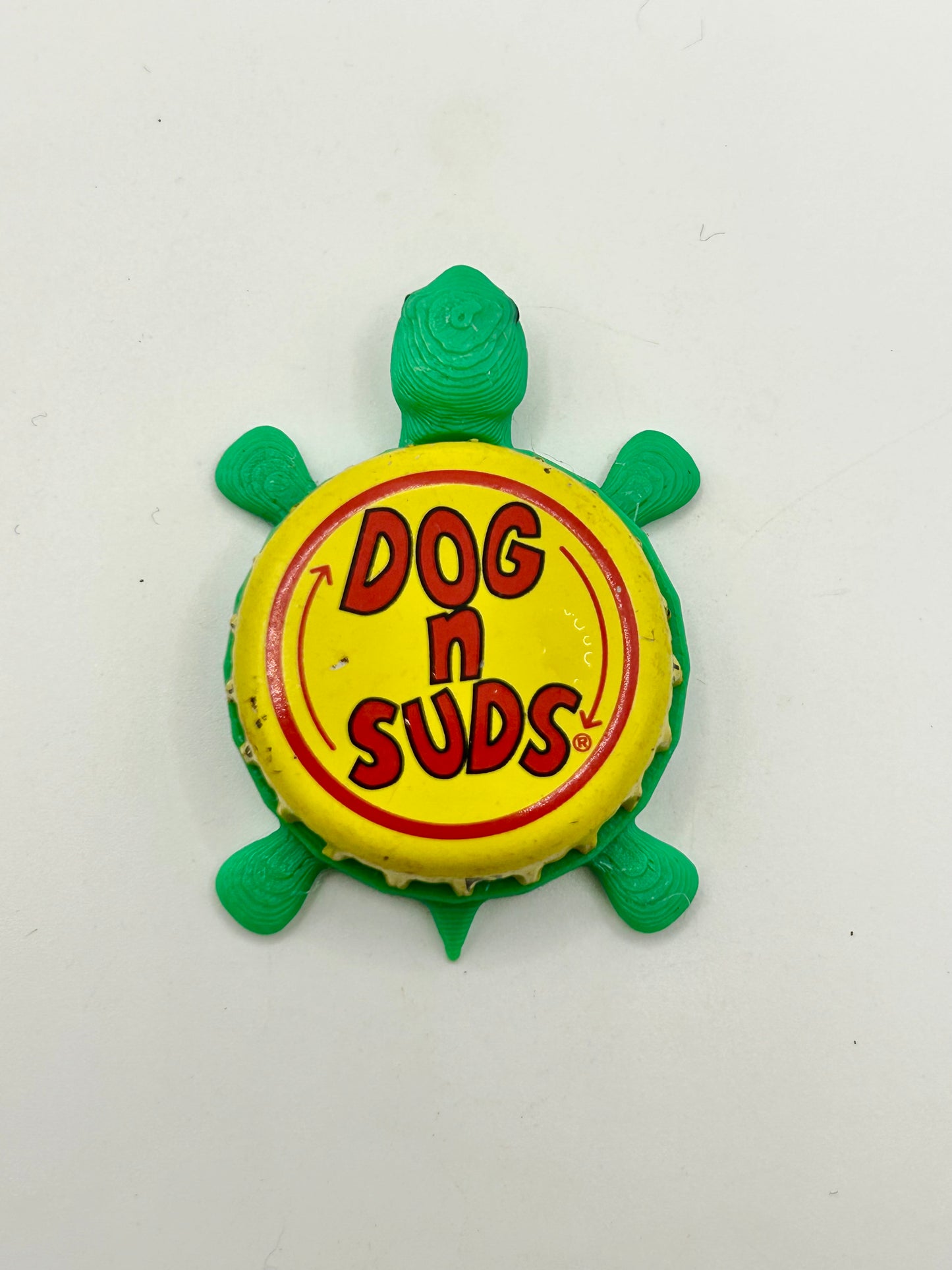 Dog N Suds - Bottle Cap Magnet Turtle