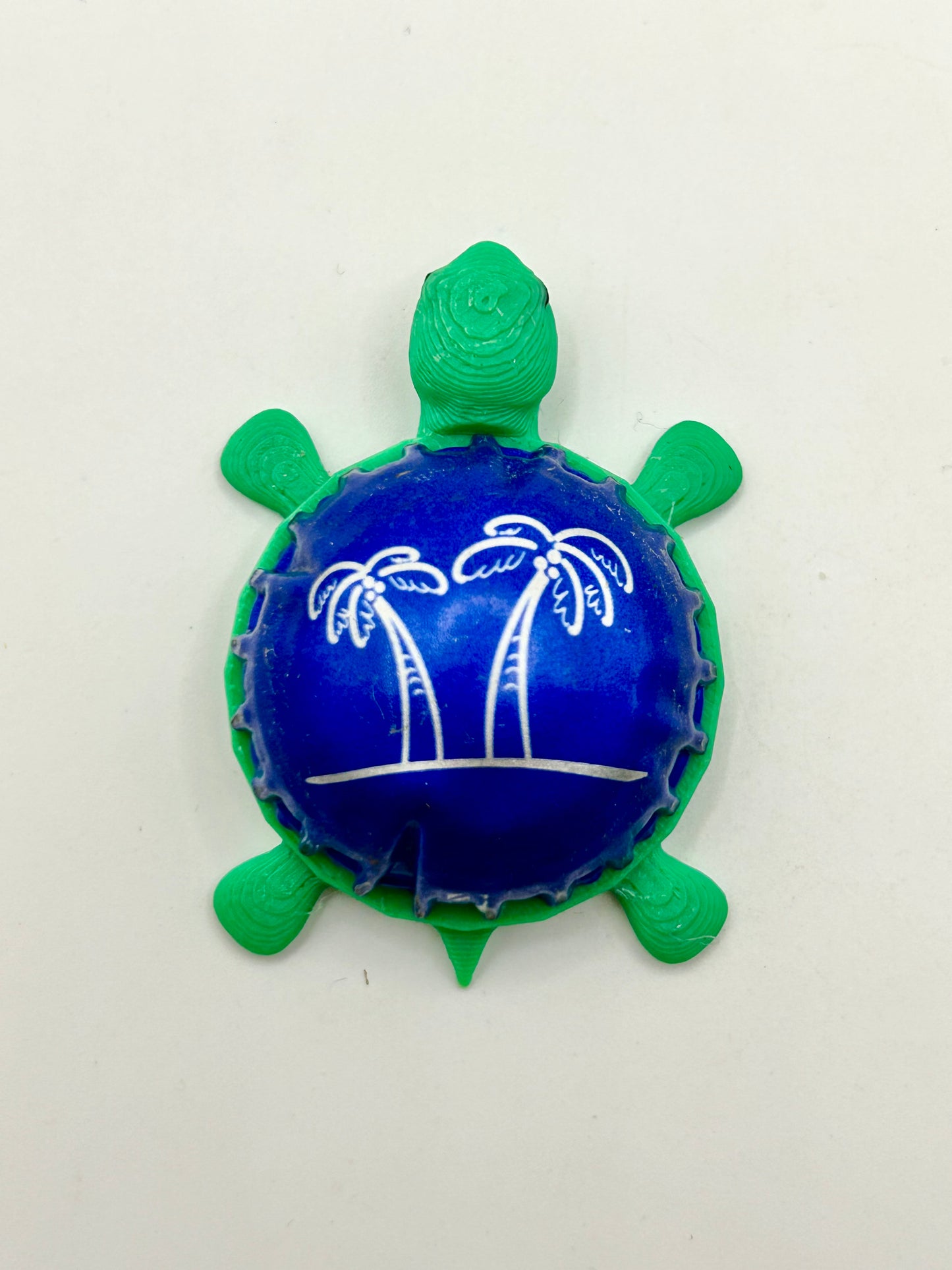 Seagrams Palm Trees (Dome Shell) - Bottle Cap Magnet Turtle