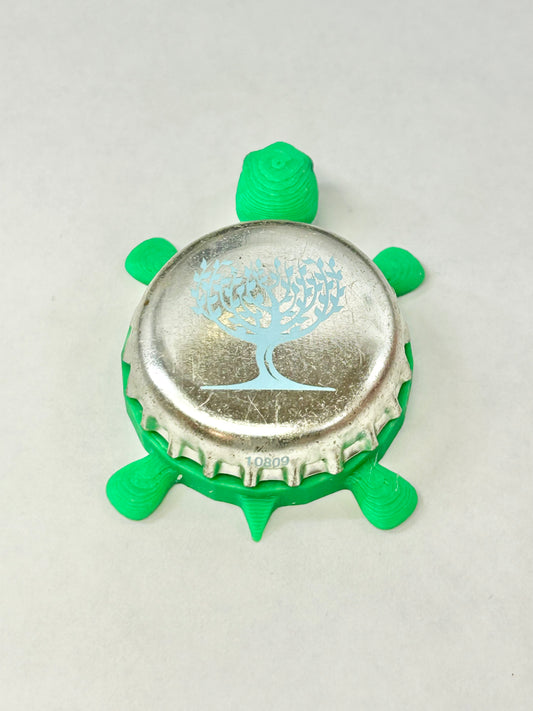 Fever Tree Ginger Beer (Silver, Light Blue) - Bottle Cap Magnet Turtle