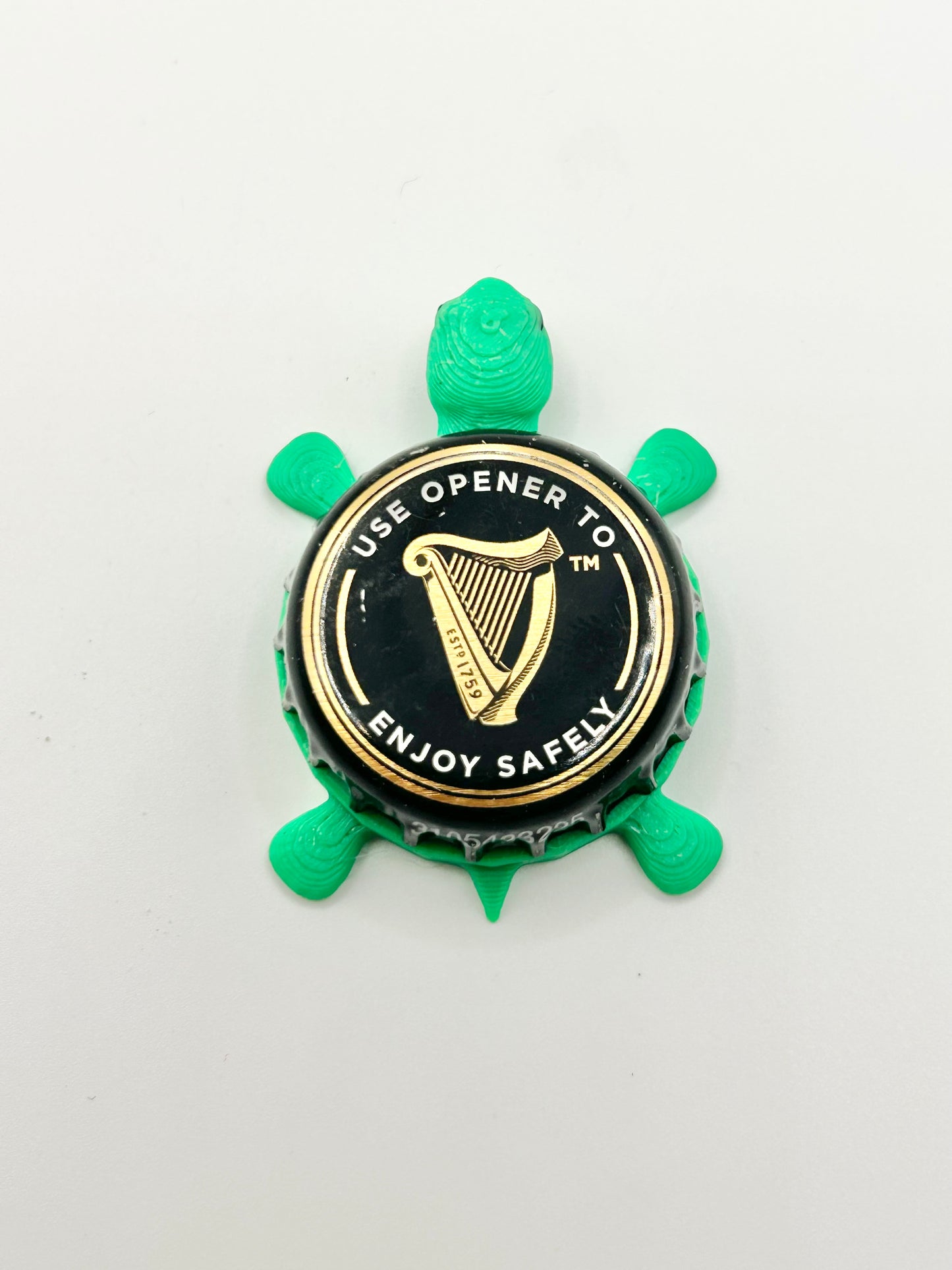 Guinness (Black and Gold) - Bottle Cap Magnet Turtle