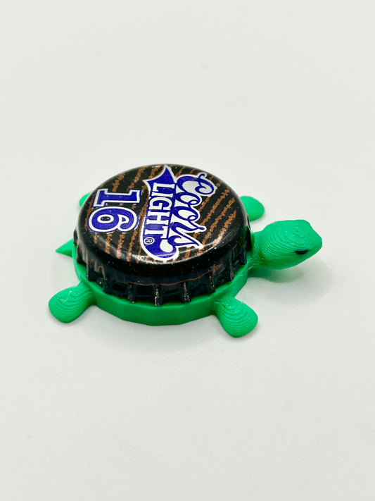 Coors Light 16 - Bottle Cap Magnet Turtle
