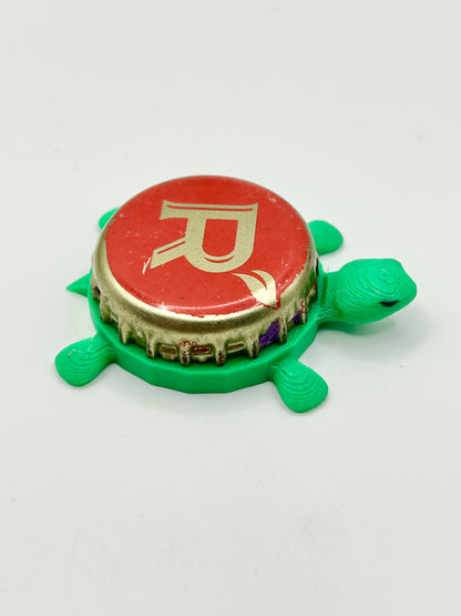 Redd’s Hard Cider Apple Ale (Vintage R) - Bottle Cap Magnet Turtle Shell Shocked Art